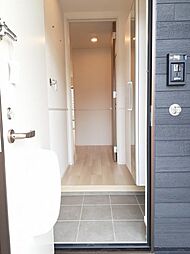 シンプルで使いやすい玄関です