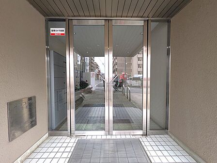 空家のため「今から」、「仕事終わりの遅めの時間」などご希望日時に合わせて内覧可能です。「他のお部屋も一緒に見たい」ももちろんOK、ご自宅まで送迎も致しますので遠慮なく申し付けください。