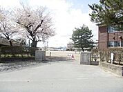 大崎市立古川第一 【周辺環境】古川第一小学校まで約1600m、徒歩約20分です。