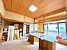 室内：【リフォーム中】東側8帖和室です。別アングルです。押入れがあるのでお布団などしまえますね。