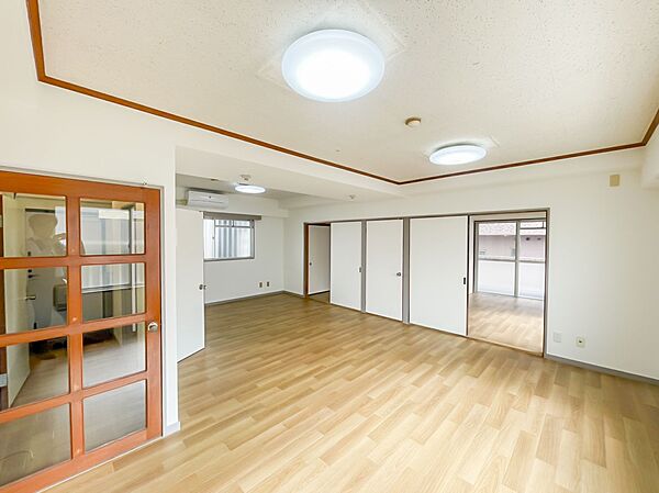 リビング/ダイニングを拡大表示