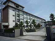 一宮市立千秋東小学校 580m