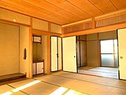 来客時の応接間はもちろんお子様の遊び場など、様々な用途にお使いいただけます。