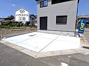 【同社施工例】並列3台駐車可能（車種による）です♪