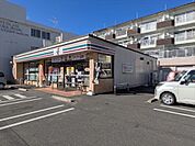 セブンイレブン 岩倉駅西店 870m