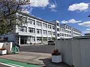 古知野東小学校 700m
