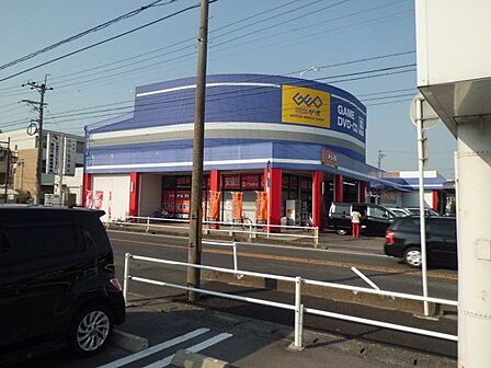 ゲオ江南飛高店 260m