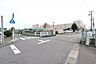 外観：前面道路含む現地写真