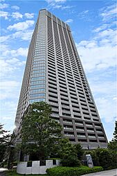 2015年4月築、野村不動産(株)、三井不動産レジデンシャル(株)、積水ハウス(株)、阪急不動産(株)旧分譲マンション。大切なペットと一緒に暮らせます(規約制限有)。