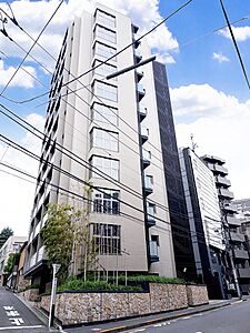 外観:東京メトロ南北線・有楽町線「市ケ谷」駅まで徒歩5分。駅に近く、通勤・通学やお出かけの際に嬉しい立地のマンションです。総戸数は30戸です。 外観:東京メトロ南北線・有楽町線「市ケ谷」駅まで徒歩5分。駅に近く、通勤・通学やお出かけの際に嬉しい立地のマンションです。総戸数は30戸です。