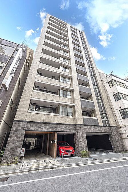 【クリオ日本橋久松町】都営浅草線「東日本橋」駅まで徒歩3分、都営新宿線「馬喰横山」駅まで徒歩3分など、複数沿線・駅が利用可能なロケーション。毎日の通勤・通学や休日のお出掛けにも便利。