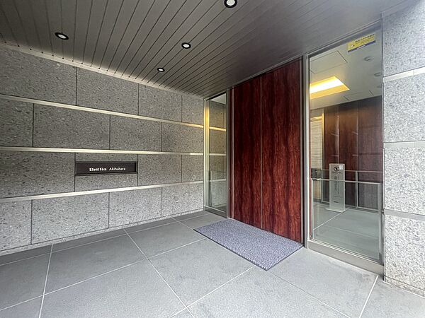 エントランスを拡大表示