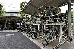 【駐輪場】屋根付きの駐輪場が設置されています。買い物やサイクリングにも便利。詳しくはお問い合わせください。