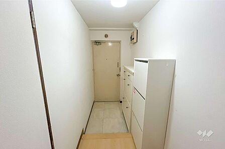 物件の玄関［2025年12月17日撮影］