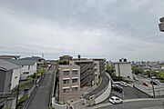 バルコニーからの眺め（南西方向）［2026年4月21日撮影］