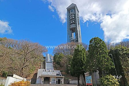 東山スカイタワーの外観