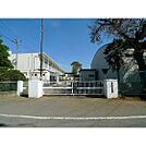 小学校「野田市立宮崎小学校まで593m」