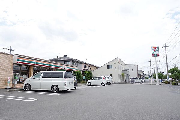 セブンイレブン足利山川町店(324m)