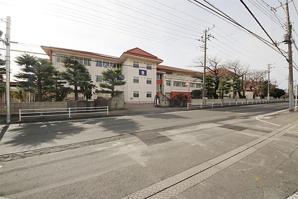 画像3:足利市立桜小学校(824m)