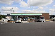 ファミリーマート足利常見町三丁目店(939m)