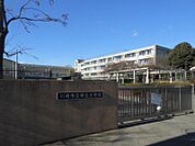柿生小学校まで約1000ｍ