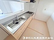 対面式カウンターキッチンは、料理をしながらでもご家族との会話を楽しめます！