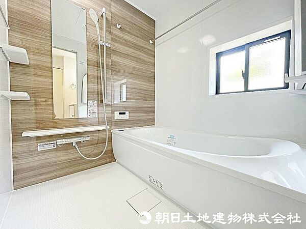浴室を拡大表示
