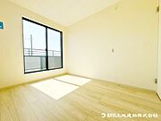 くつろぎの場として申し分ない各室5帖以上の空間を確保！