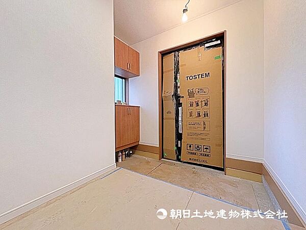 玄関を拡大表示