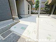 カースペース部分もしっかり確保されたおすすめの戸建てです。