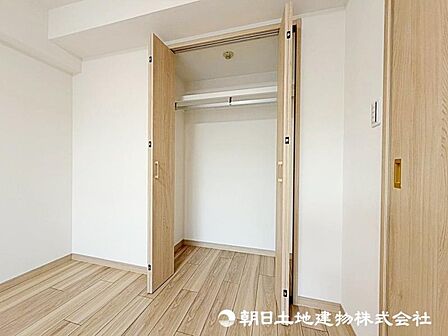 収納スペースも大きめで、空間を有効に使えます。