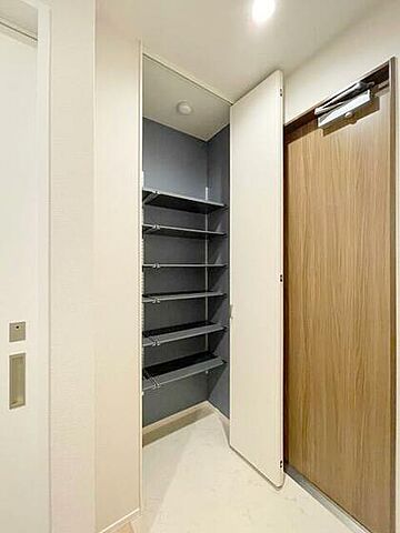 収納