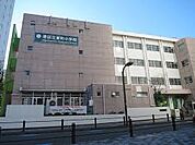 港区立東町小学校まで855ｍ