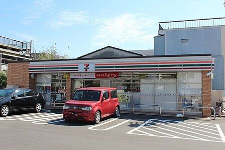 セブンイレブン呼続1丁目店 290m
