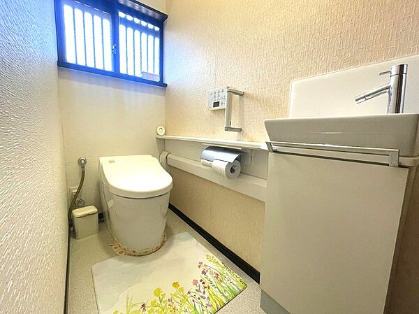 トイレを拡大表示