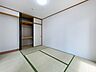 室内：リビング横の和室は家事・育児・客間としても重宝します。