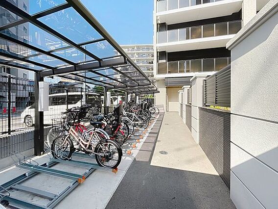 屋根付き駐輪場