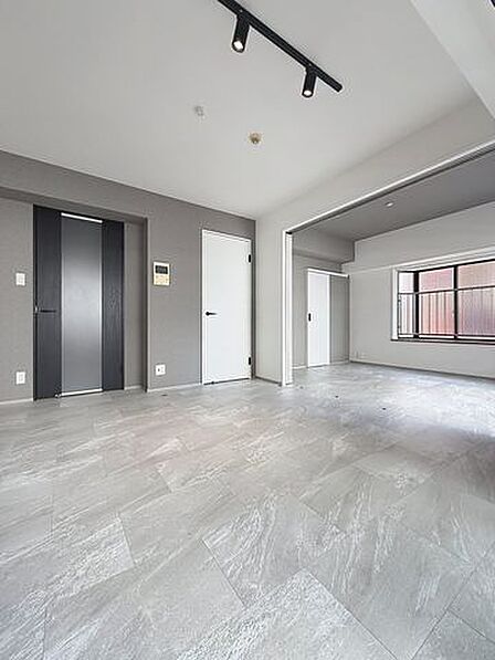 テレワークや趣味のお部屋として利用で便利です。