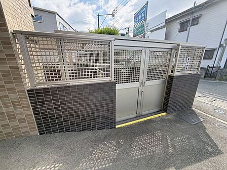 敷地内ゴミ置き場