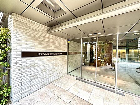 オートロック付き共有玄関で不審者をシャットアウト!安心感を得られます◎