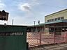 周辺：前並保育園まで　714m　徒歩約9分　周辺には公園がたくさんあり、四季の変化を肌で感じて自然に親しんだり、地域の人々との交流を深めたりしています。