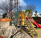 青江公園まで車で3分 1200m