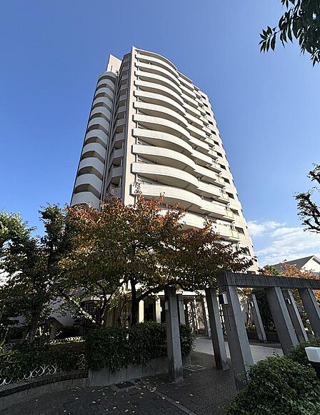 駅まで徒歩約2分の好立地です♪