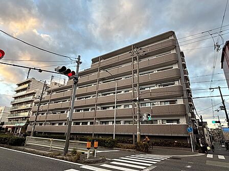 周辺には生活便利な施設が充実しています♪