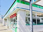 ファミリーマート札幌南5条東店 495m