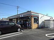 コンビニ「セブンイレブン富士市下横割店まで531m」