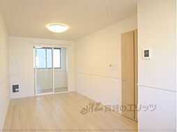 ブリリアントII 1階1LDKのリビング/ダイニング