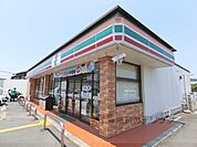 セブンイレブン　近江八幡土田町店まで750メートル