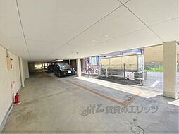 5 / 8