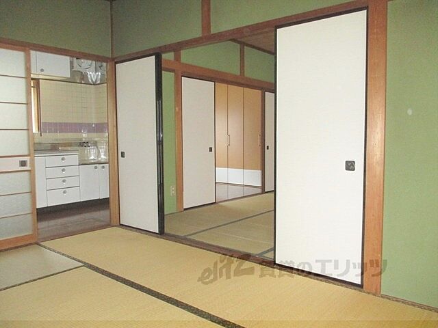 寝室